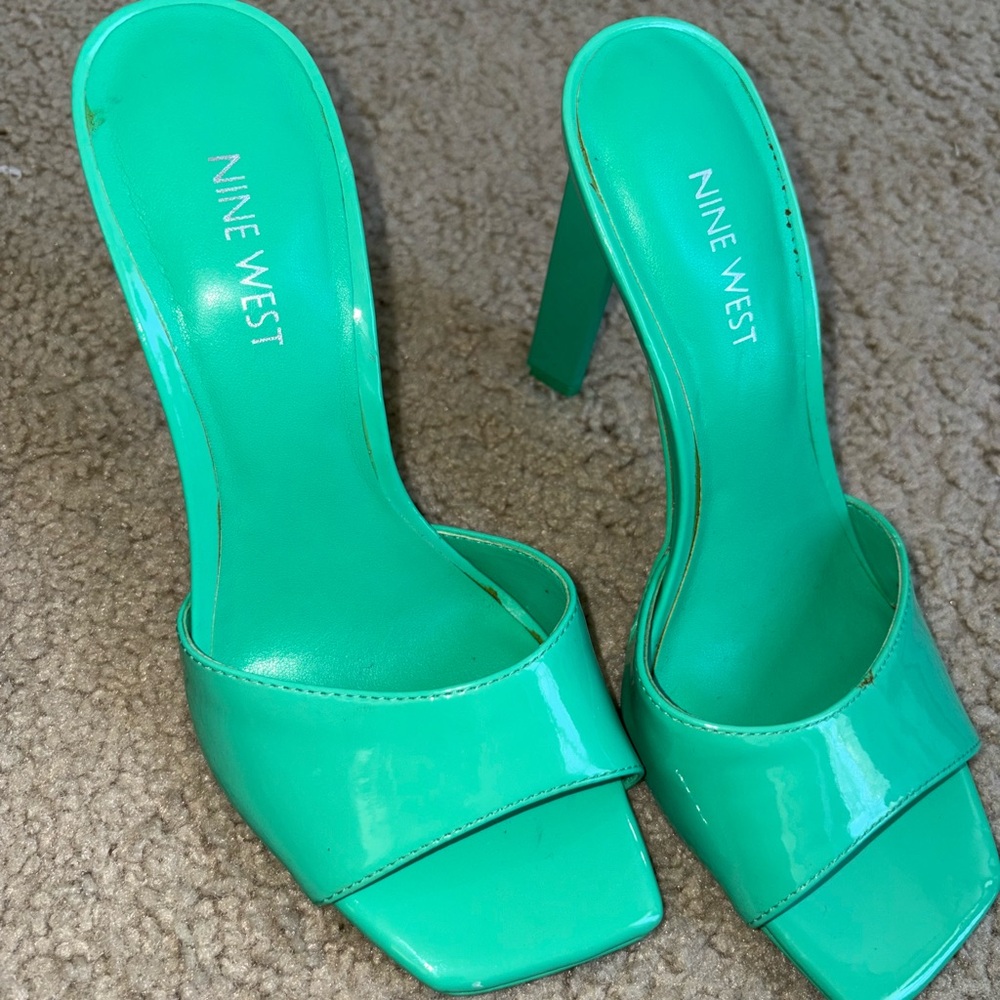 Nine West Green Heels